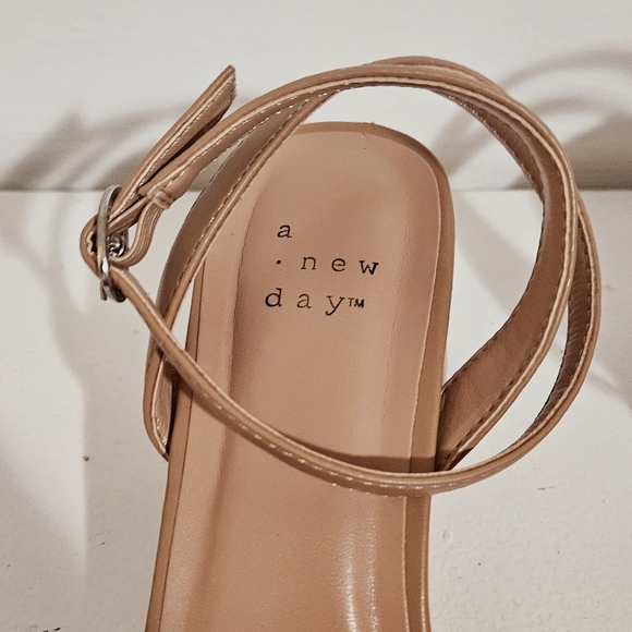 A.New Day Shannon heels for women with memory foam insole open toe and square - Picture 7 of 11